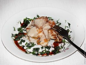 Куриные грудки в маринаде из хурмы