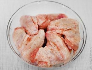 Куриные крылья с медом