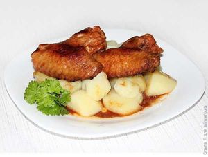 Куриные крылья с медом и вином