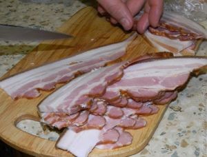 Куриные леденцы с фруктово-ореховой начинкой