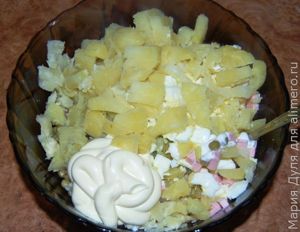Классическое оливье с солёным огурчиком