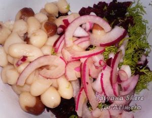 Салат со свеклой и фасолью
