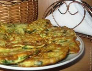 луковые оладьи