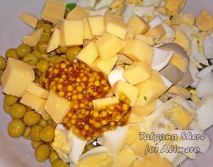 Салат с зеленым горошком