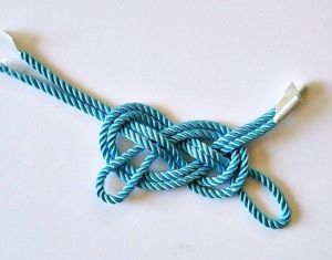 Украшения из шнуров, мастер-классы.