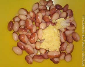 Салат с фасолью