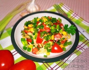 Салат с кукурузой и сыром