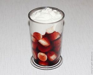Смузи с бананами и гранатовым соком