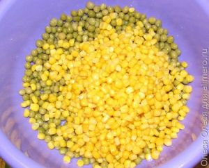салат с копченой колбасой