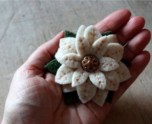 Броши из фетра, мастер-классы.