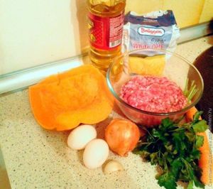Диетические котлеты в овсяной панировке