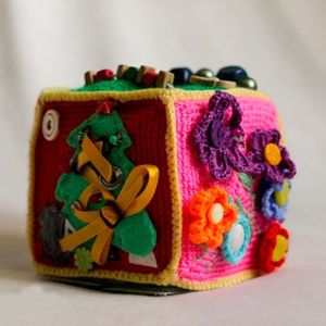 Вязаные развивающие кубики, идеи.