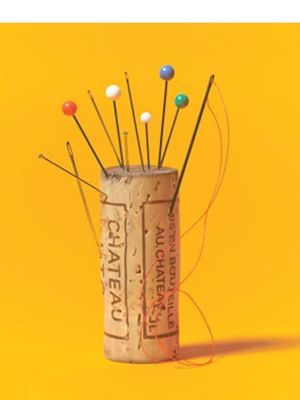 Корковая пробка станет прекрасной альтернативой игольнице. Корковая пробка станет прекрасной альтернативой игольнице.