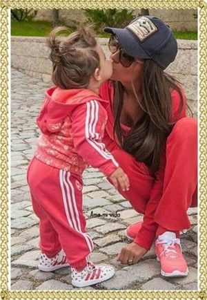 Фото мам и их маленьких копий