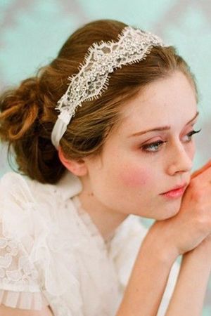 Модные прически с ободком