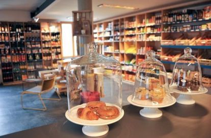 Всегда ходите в магазин за продуктами сытыми. Очень хорошо экономятся деньги. Всегда ходите в магазин за продуктами сытыми. Очень хорошо экономятся деньги.
