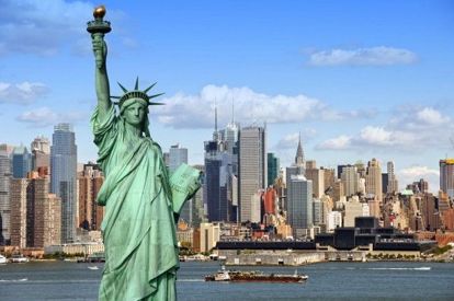 10. Нью-Йорк, США. Статуя Свободы, удивительные небоскребы, Бродвей, огни Таймс-сквер, музеи мирового класса, все виды кухни... А еще - бурная ночная жизнь в городе, который никогда не спит! 10. Нью-Йорк, США. Статуя Свободы, удивительные небоскребы, Бродвей, огни Таймс-сквер, музеи мирового класса, все виды кухни... А еще - бурная ночная жизнь в городе, который никогда не спит!