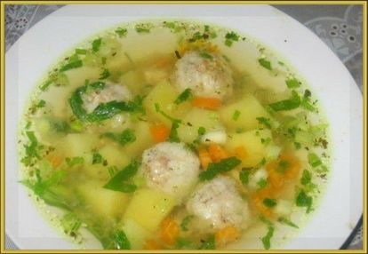 4. Рыбный суп с фрикадельками. Продукты: филе рыбы 100 г, вода 2, 5 стакана, яичный белок 1 шт., молоко 1 стол ложка, мука 1 ст. ложка, картофель 1 шт., манная крупа 1 чайная ложка, зелень, соль. Приготовление: Отварить до готовности рыбное филе (12-15 минут) в двух стаканах воды. Готовое филе измельчить в блендере. Добавить к рыбе яичный белок, муку и молоко. Хорошенько перемешать. Аккуратно влажными руками сформировать фрикадельки. Рыбный бульон довести до кипения, положить в него картофель, нарезанный кубиками, посолить и варить 5-7 минут. Всыпать манную крупу, постоянно помешивая. Вновь довести до кипения, положить в суп фрикадельки. Варить на медленном огне 10-15 минут. За несколько минут до готовности добавить зелень. 4. Рыбный суп с фрикадельками. Продукты: филе рыбы 100 г, вода 2, 5 стакана, яичный белок 1 шт., молоко 1 стол ложка, мука 1 ст. ложка, картофель 1 шт., манная крупа 1 чайная ложка, зелень, соль. Приготовление: Отварить до готовности рыбное филе (12-15 минут) в двух стаканах воды. Готовое филе измельчить в блендере. Добавить к рыбе яичный белок, муку и молоко. Хорошенько перемешать. Аккуратно влажными руками сформировать фрикадельки. Рыбный бульон довести до кипения, положить в него картофель, нарезанный кубиками, посолить и варить 5-7 минут. Всыпать манную крупу, постоянно помешивая. Вновь довести до кипения, положить в суп фрикадельки. Варить на медленном огне 10-15 минут. За несколько минут до готовности добавить зелень.