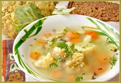 2. Суп «Весенний» с цветной капустой. Продукты: 100 г куриного филе, 1 картофелина, несколько соцветий цветной капусты, половина сладкого перца, 1 стол ложка мелкой вермишели, зелень. Приготовление: сварить куриное филе в достаточном количестве воды до готовности 20-25 мин. Вынуть мясо, добавить картофель и соцветия цветной капусты. Довести до кипения, уменьшить огонь и варить 15 минут. Добавить лапшу и порезанный на кусочки сладкий перец. Варить ещё примерно 7 минут, добавить зелень. 2. Суп «Весенний» с цветной капустой. Продукты: 100 г куриного филе, 1 картофелина, несколько соцветий цветной капусты, половина сладкого перца, 1 стол ложка мелкой вермишели, зелень. Приготовление: сварить куриное филе в достаточном количестве воды до готовности 20-25 мин. Вынуть мясо, добавить картофель и соцветия цветной капусты. Довести до кипения, уменьшить огонь и варить 15 минут. Добавить лапшу и порезанный на кусочки сладкий перец. Варить ещё примерно 7 минут, добавить зелень.