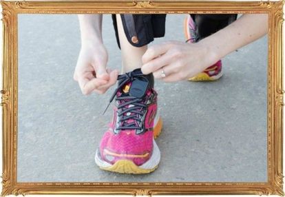 5. Купили новые кроссовки для бега? Привяжите к шнуркам ключи, пока используете покупку по назначению. Это освободит вам руки и избавит от потребности в карманах, которые отнюдь не помогают пробежке. 5. Купили новые кроссовки для бега? Привяжите к шнуркам ключи, пока используете покупку по назначению. Это освободит вам руки и избавит от потребности в карманах, которые отнюдь не помогают пробежке.