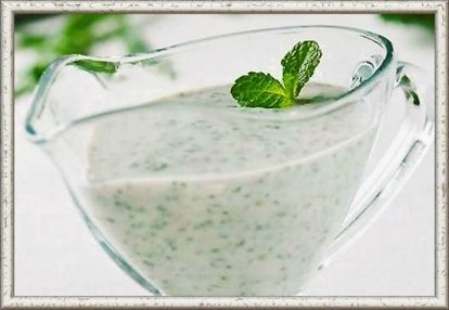 8. Соус "Нежный". Продукты: 200 г сметаны, 100 г тертого твердого сыра, 2 ч. л. хрена, рубленый укроп, соль, перец. Приготовление: Ингредиенты смешать, посолить и поперчить по вкусу. Подавать соус охлажденным. 8. Соус "Нежный". Продукты: 200 г сметаны, 100 г тертого твердого сыра, 2 ч. л. хрена, рубленый укроп, соль, перец. Приготовление: Ингредиенты смешать, посолить и поперчить по вкусу. Подавать соус охлажденным.
