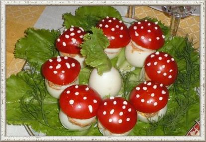 16. Мухоморчики. Крабовые палочки авокадо и майонез. Шляпки для мухоморов сделать из кусочков помидора и капелек майонеза. 16. Мухоморчики. Крабовые палочки авокадо и майонез. Шляпки для мухоморов сделать из кусочков помидора и капелек майонеза.