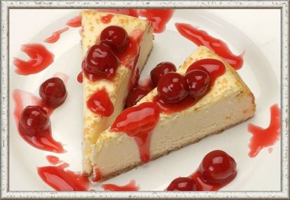 8. Творожный десерт без выпечки. Продукты: 500 г мягкого творога, 300 г сметаны, 30 г желатина, сахар и фрукты или ягоды по вкусу. Приготовление: смешиваем творог и сметану. Добавляем сахар по вкусу. Желатин заливаем стаканом воды на 10 минут. Затем ставим на медленный огонь и, помешивая, нагреваем до полного растворения. Тонкой струйкой вливаем желатин в творожно-сметанную массу и тщательно перемешиваем. Масса должна получиться жидкой. Любимые фрукты или ягоды выкладываем на дно формы. Заливаем получившейся смесью и убираем в холодильник на 2 часа. Перед подачей украшаем сиропом, веточкой мяты и любимыми ягодами. 8. Творожный десерт без выпечки. Продукты: 500 г мягкого творога, 300 г сметаны, 30 г желатина, сахар и фрукты или ягоды по вкусу. Приготовление: смешиваем творог и сметану. Добавляем сахар по вкусу. Желатин заливаем стаканом воды на 10 минут. Затем ставим на медленный огонь и, помешивая, нагреваем до полного растворения. Тонкой струйкой вливаем желатин в творожно-сметанную массу и тщательно перемешиваем. Масса должна получиться жидкой. Любимые фрукты или ягоды выкладываем на дно формы. Заливаем получившейся смесью и убираем в холодильник на 2 часа. Перед подачей украшаем сиропом, веточкой мяты и любимыми ягодами.