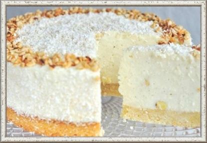 14. Торт суфле без выпечки. Продукты: йогурт натуральный – 200 г, творог – 100 г, сахар – 60 г, желатин – 5 г, печенье – 150 г, масло сливочное – 50 г. Приготовление: из печенья сделать крошку, смешать с маслом и распределить по дну формы. Отправить в холодильник. Перетереть творог с сахаром. По инструкции подготовить желатин. Когда он растворится, добавить его к творогу. Залить творожным желе корж из печенья и снова на холод на 3 часа. 14. Торт суфле без выпечки. Продукты: йогурт натуральный – 200 г, творог – 100 г, сахар – 60 г, желатин – 5 г, печенье – 150 г, масло сливочное – 50 г. Приготовление: из печенья сделать крошку, смешать с маслом и распределить по дну формы. Отправить в холодильник. Перетереть творог с сахаром. По инструкции подготовить желатин. Когда он растворится, добавить его к творогу. Залить творожным желе корж из печенья и снова на холод на 3 часа.