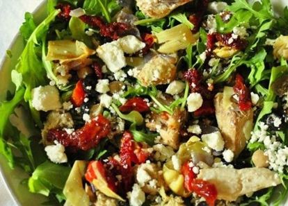 13. Салат с бальзамическим уксусом. В большой миске смешать курицу, яблоко, сельдерей, лук и грецкие орехи. В небольшой миске венчиком взбить уксус и масло и залить этим салат. Приправить солью и перцем по вкусу и хорошо перемешать. Дать постоять 10 - 15 минут, снова перемешать и поставить в холодильник до подачи на стол. 13. Салат с бальзамическим уксусом. В большой миске смешать курицу, яблоко, сельдерей, лук и грецкие орехи. В небольшой миске венчиком взбить уксус и масло и залить этим салат. Приправить солью и перцем по вкусу и хорошо перемешать. Дать постоять 10 - 15 минут, снова перемешать и поставить в холодильник до подачи на стол.