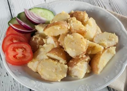10. Быстрый картофель с карри. Картофель нарезать на крупные кусочки, отварить в подсоленной воде, воду слить. В сковороде смешать карри с мелко порезанным чесноком, лимонным соком и кокосовым молоком, добавить картофель и тушить минут 5-10. 10. Быстрый картофель с карри. Картофель нарезать на крупные кусочки, отварить в подсоленной воде, воду слить. В сковороде смешать карри с мелко порезанным чесноком, лимонным соком и кокосовым молоком, добавить картофель и тушить минут 5-10.