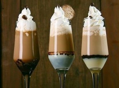 10. Коза сладкоежка, ей придутся по вкусу фруктовые и молочные десерты. Не забудьте о красивом украшении. Аристократичная Коза по достоинству оценит ваши старания. 10. Коза сладкоежка, ей придутся по вкусу фруктовые и молочные десерты. Не забудьте о красивом украшении. Аристократичная Коза по достоинству оценит ваши старания.