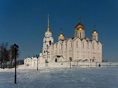 Владимир (Россия). На фото - Успенский собор. Он представляет собой крупнейшее хранилище древних рукописей и великокняжеский некрополь. Собор интересен ещё и уникальной коллекцией фресок, выполненных Андреем Рублёвым. Этот город такой красивый и знаменательный, что я даже не представляю, как можно туда не хотеть!)) Владимир (Россия). На фото - Успенский собор. Он представляет собой крупнейшее хранилище древних рукописей и великокняжеский некрополь. Собор интересен ещё и уникальной коллекцией фресок, выполненных Андреем Рублёвым. Этот город такой красивый и знаменательный, что я даже не представляю, как можно туда не хотеть!))