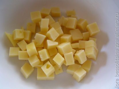 режем сыр