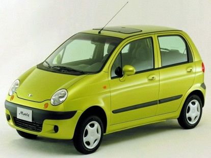3 место. Daewoo Matiz. Один из самых популярных малышей на наших дорогах. Зато в салоне могут комфортно уместиться четыре взрослых человека. 3 место. Daewoo Matiz. Один из самых популярных малышей на наших дорогах. Зато в салоне могут комфортно уместиться четыре взрослых человека.