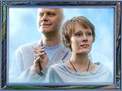 Дежурный ангел. Россия. 2010 - 2012. Сериал «Дежурный ангел» вскроет тайны подсознания и пустит лучик света на «тот свет». Евгения — талантливый хирург престижной московской клиники — после электрического удара и перенесенной вследствие него клинической смерти становится обладательницей странных способностей. Теперь она может общаться с душами умерших. «Случайная» встреча со странным незнакомцем Павлом, который представляется ей Ангелом, переворачивает всю ее жизнь. Дежурный ангел. Россия. 2010 - 2012. Сериал «Дежурный ангел» вскроет тайны подсознания и пустит лучик света на «тот свет». Евгения — талантливый хирург престижной московской клиники — после электрического удара и перенесенной вследствие него клинической смерти становится обладательницей странных способностей. Теперь она может общаться с душами умерших. «Случайная» встреча со странным незнакомцем Павлом, который представляется ей Ангелом, переворачивает всю ее жизнь.