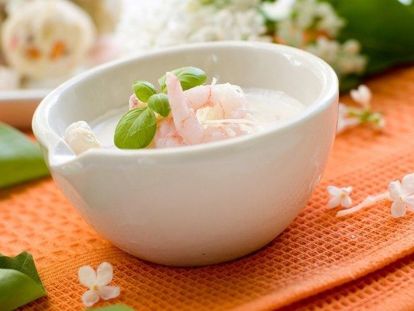 2 кусочка сахара, предварительно растворенные в небольшом количестве уксуса, могут заменить в соусе белое вино. 2 кусочка сахара, предварительно растворенные в небольшом количестве уксуса, могут заменить в соусе белое вино.