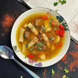 Свинина с овощами в горшочке Свинина с овощами в горшочке