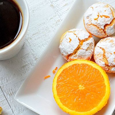 Миндальное печенье с апельсиновой цедрой.