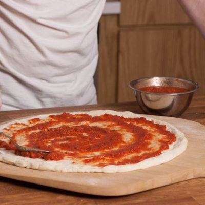 Идеальное тесто и соус для пиццы от Джейми Оливера