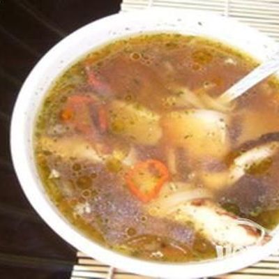 Куриный суп с рисовой лапшой