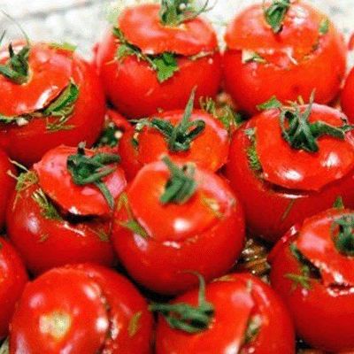 Малосольные помидоры по-армянски с чесноком.