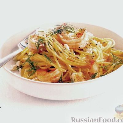 Спагетти с креветками, фетой и укропом