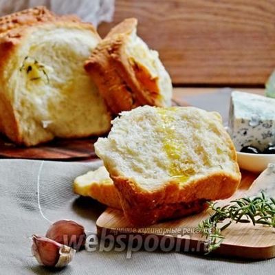 Хлеб Гармошка с сыром, розмарином и чесноком
