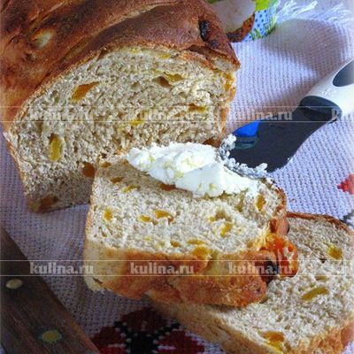 Цельнозерновой хлеб с курагой и медом