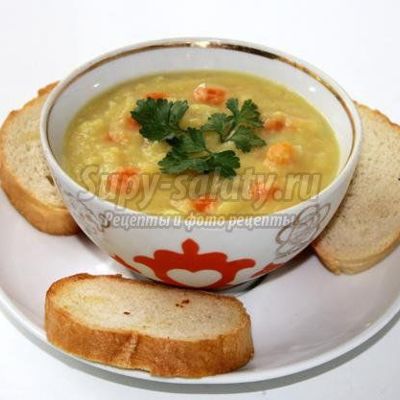 Постный гороховый суп с овощами.