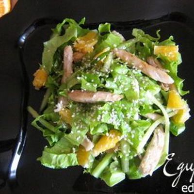 Салат с куриной грудкой и апельсинами