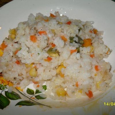 Вкусный рис с овощами