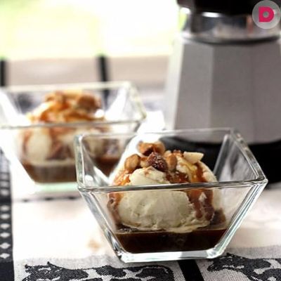 Десерт из кофе, орехов и мороженого от Джейми Оливера