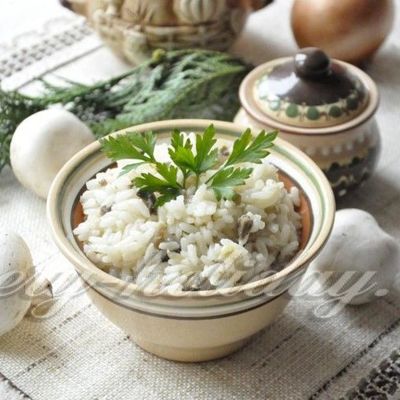 Рис с грибами и луком