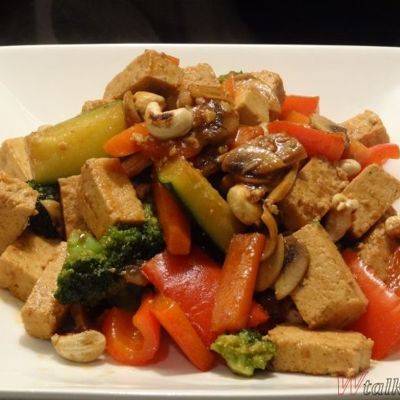 Жареные овощи с тофу
